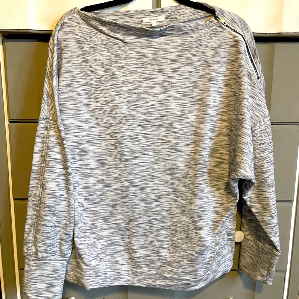 Like new! Soft material, heather gray.